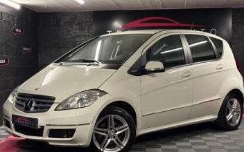 Mercedes classe a Lyon