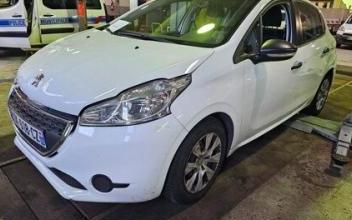 Peugeot 208 Saint-Denis