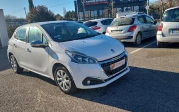 Peugeot 208 Salon-de-Provence