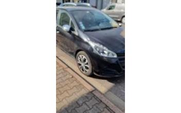Peugeot 208 Villeurbanne
