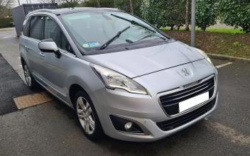 Peugeot 5008 Coignières