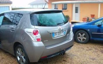 Toyota verso Pierre-de-Bresse