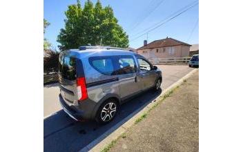 Dacia dokker Courtenay