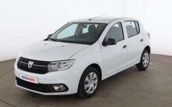 Dacia sandero Issy-les-Moulineaux