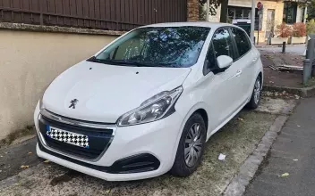 Peugeot 208 La-Courneuve