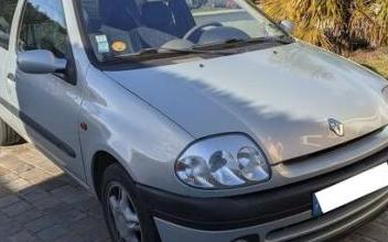 Renault clio ii Magny-les-Hameaux