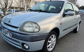Renault clio ii Poissy