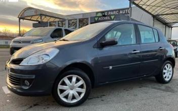 Renault clio iii Le-Loroux-Bottereau
