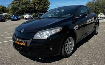 Renault megane iii coupe Sainte-Cécile-les-Vignes