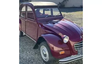 Citroen 2CV Saint-Ferréol-d'Auroure