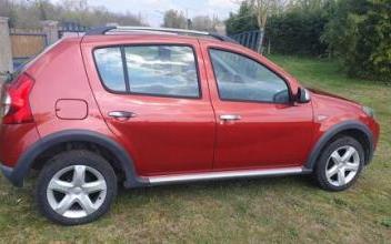 Dacia sandero Jargeau