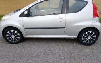 Peugeot 107 Saint-Bonnet-de-Mure