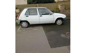 Renault super 5 Ploudalmézeau
