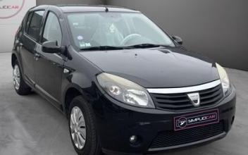 Dacia sandero La-Madeleine