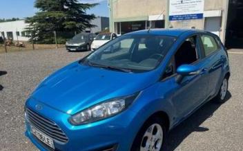 Ford fiesta Villeneuve-la-Guyard