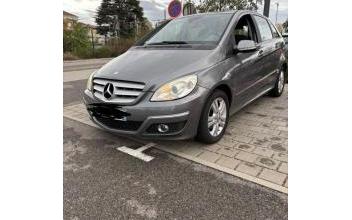 Mercedes classe b Sathonay-Camp