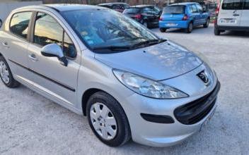 Peugeot 207 Les-Pennes-Mirabeau