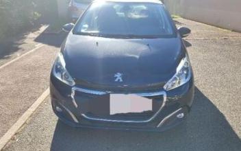 Peugeot 208 Courtry