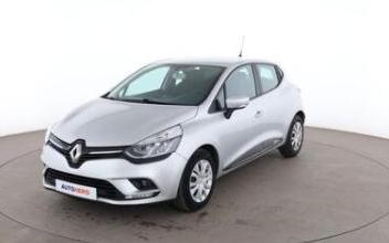 Renault clio Issy-les-Moulineaux