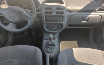 Renault clio ii Châtillon-sur-Chalaronne
