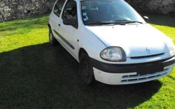 Renault clio ii Montilliers