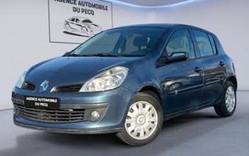 Renault clio iii Le-Pecq