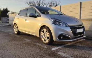 Peugeot 208 Saint-Romain-de-Jalionas