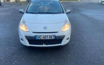 Renault clio iii Saint-Cyr-en-Val