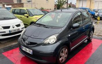 Toyota aygo Le-Blanc-Mesnil