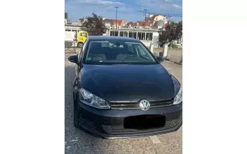 Volkswagen Golf Le-Plessis-Robinson
