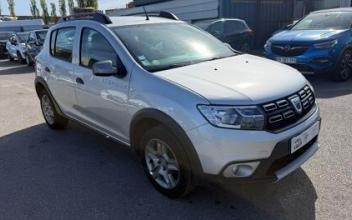 Dacia sandero La-Courneuve