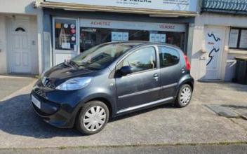 Peugeot 107 Saint-Barthélemy-d'Anjou