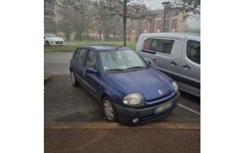 Renault clio ii Montluel