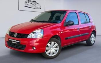 Renault clio ii Le-Pecq