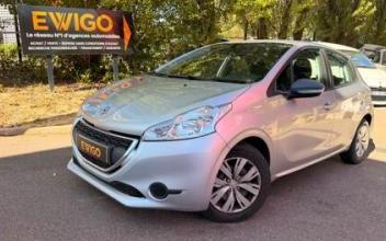 Peugeot 208 Saint-Jean-du-Cardonnay