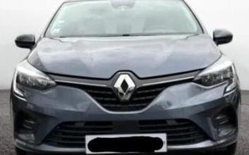 Renault clio v Paris