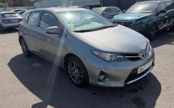 Toyota auris La-Courneuve