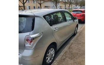 Toyota verso Le-Plessis-Robinson