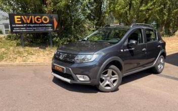 Dacia sandero Saint-Jean-du-Cardonnay