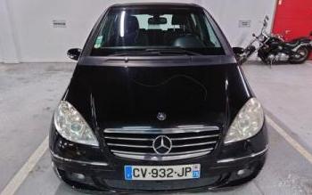 Mercedes classe a Paris