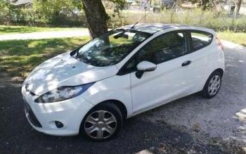 Ford fiesta Saint-Ours