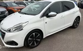 Peugeot 208 Salon-de-Provence