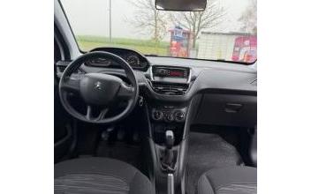 Peugeot 208 Salon-de-Provence