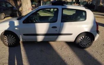 Renault clio ii Vallabrègues