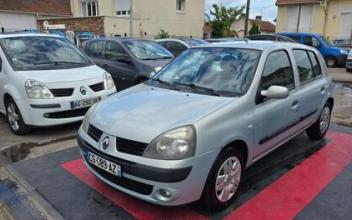 Renault clio ii Le-Blanc-Mesnil