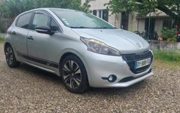 Peugeot 208 Bron