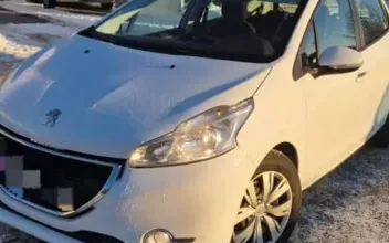 Peugeot 208 Saint-Mathieu-de-Tréviers
