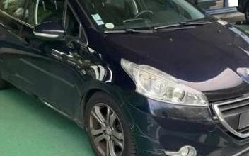 Peugeot 208 Orange