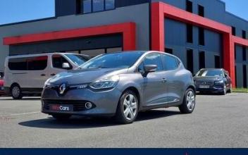 Renault clio Les-Ponts-de-Cé