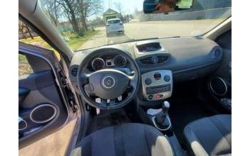 Renault clio iii Saint-Louis